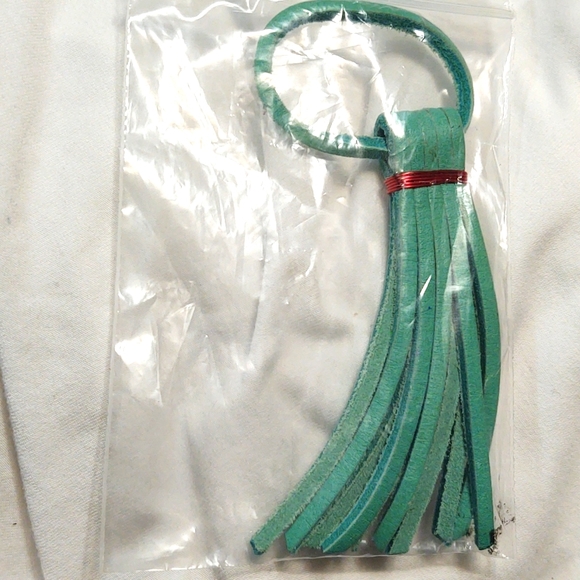 Jade Green Leather Tassel/Fringe Bag Charm/Key Chain - Picture 2 of 2